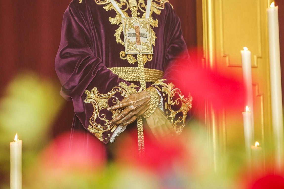 En imágenes, el primer viernes de marzo como antesala de la Cuaresma en Córdoba