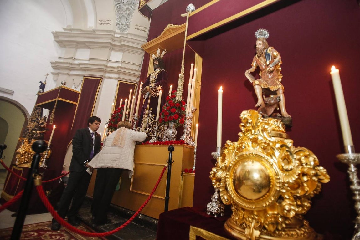 En imágenes, el primer viernes de marzo como antesala de la Cuaresma en Córdoba