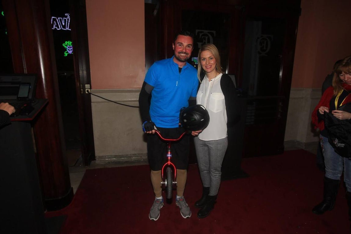 Políticos y famosos no se pierden la Gran Final del Falla