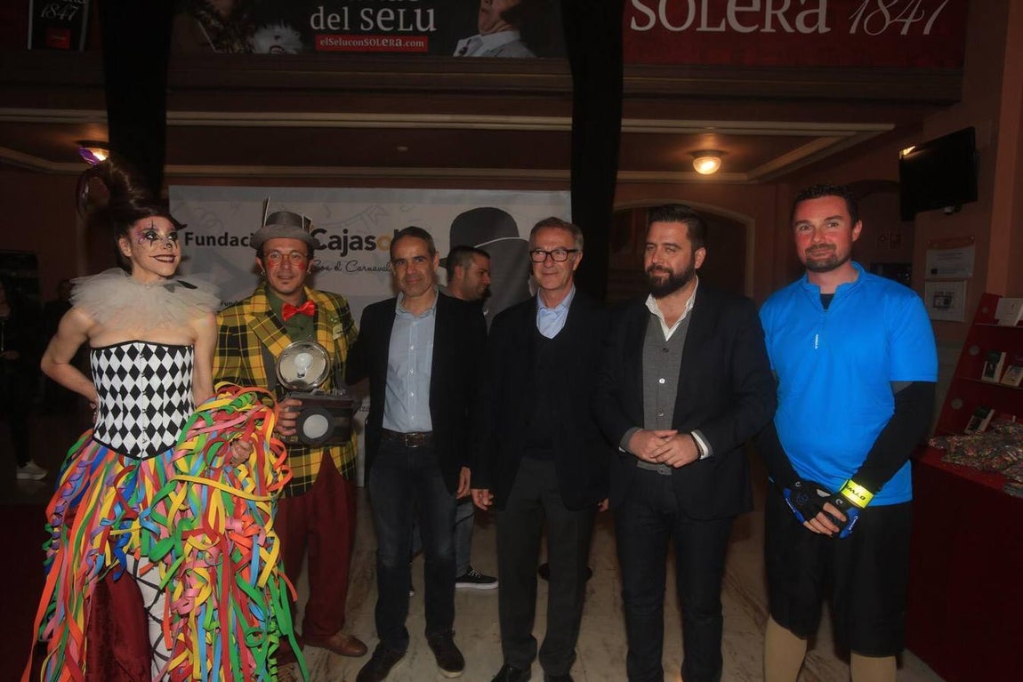 Políticos y famosos no se pierden la Gran Final del Falla