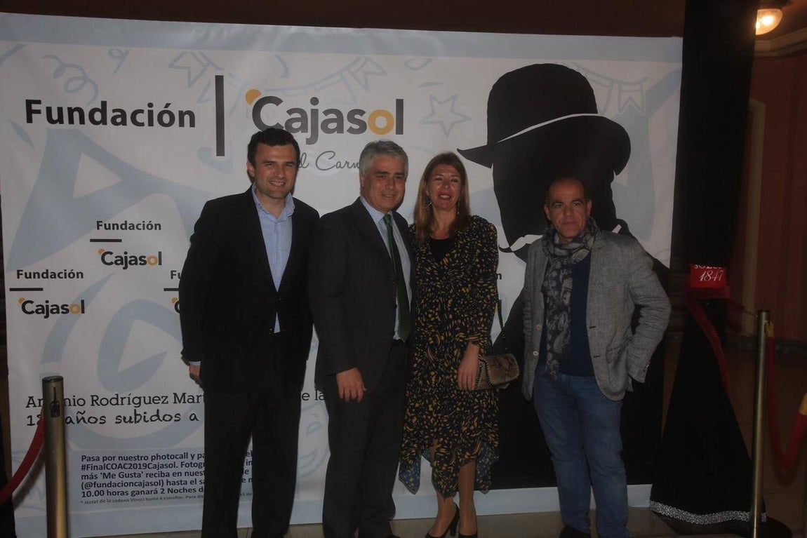 Políticos y famosos no se pierden la Gran Final del Falla