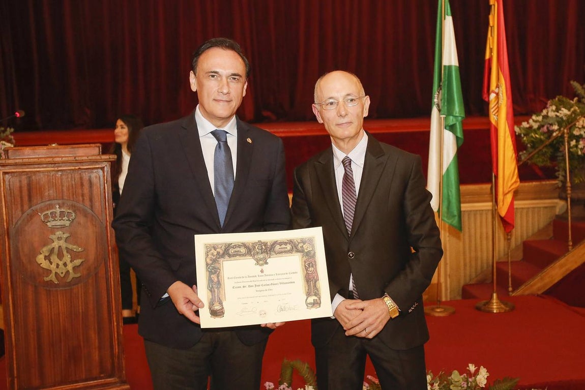 La entrega de las Insignias de Oro del Círculo de la Amistad, en imágenes