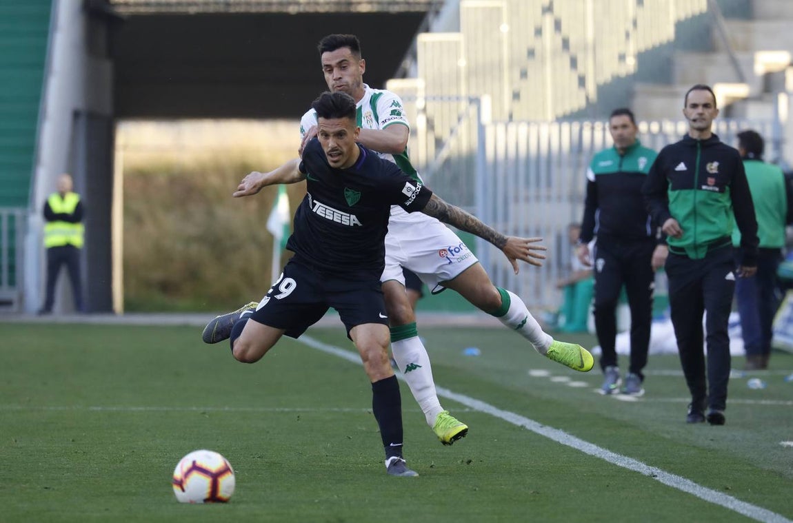 Las mejores jugadas del Córdoba-Málaga, en imágenes