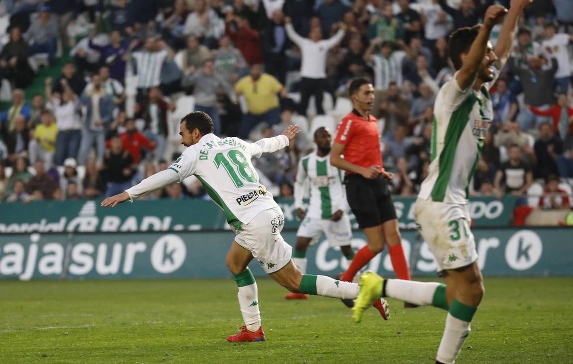 Las mejores jugadas del Córdoba-Málaga, en imágenes