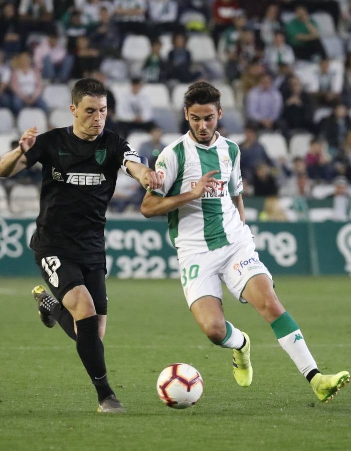 Las mejores jugadas del Córdoba-Málaga, en imágenes
