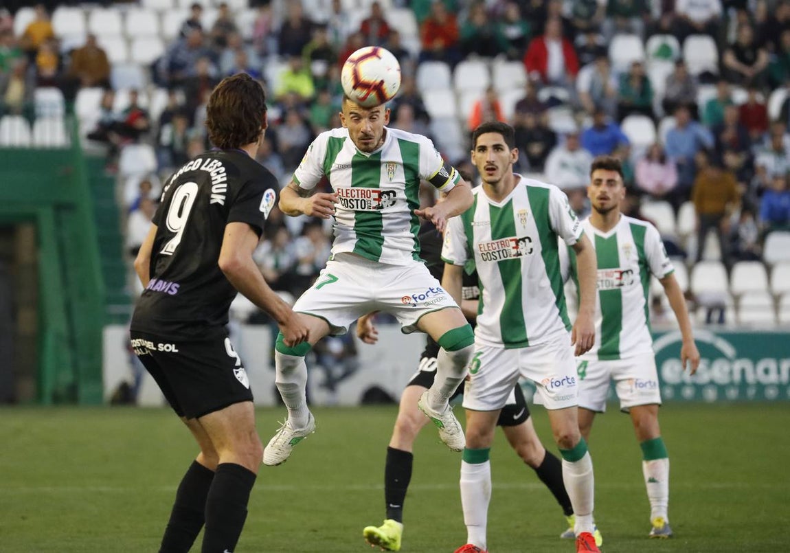 Las mejores jugadas del Córdoba-Málaga, en imágenes