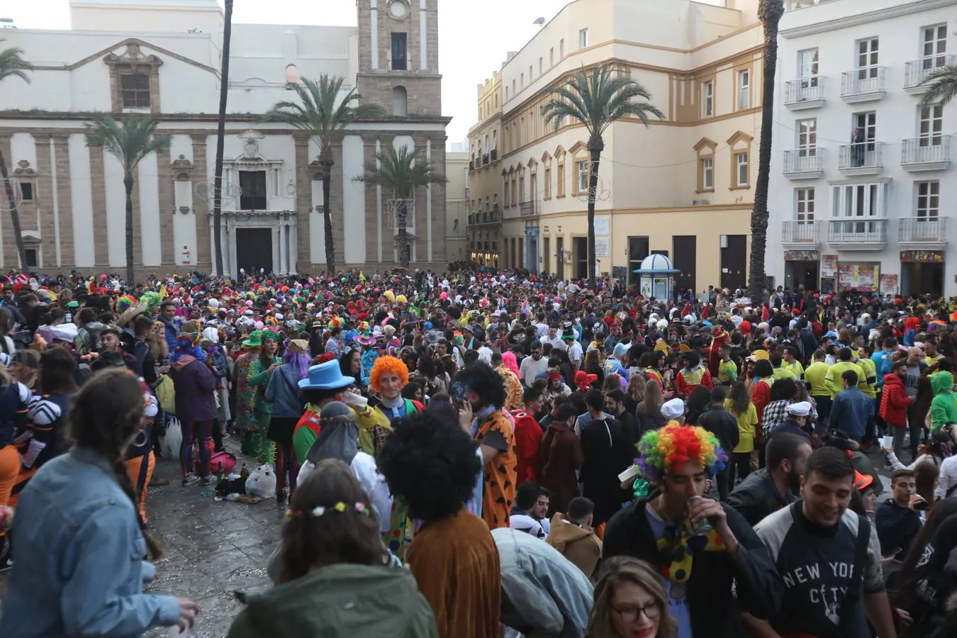 Fotos: Ambiente en las calles del centro en la tarde del sábado de Carnaval