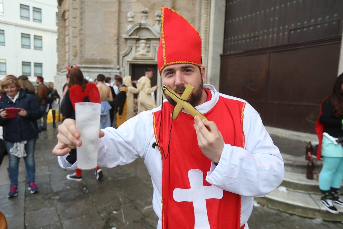 Fotos: Ambiente en las calles del centro en la tarde del sábado de Carnaval