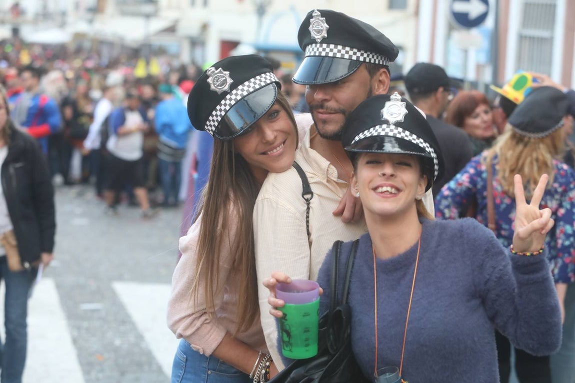 Fotos: Ambiente en las calles del centro en la tarde del sábado de Carnaval