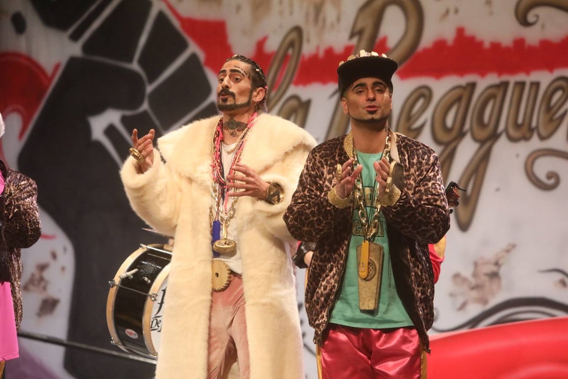 FOTOS: chirigota Daddy Cadi en el COAC 2019