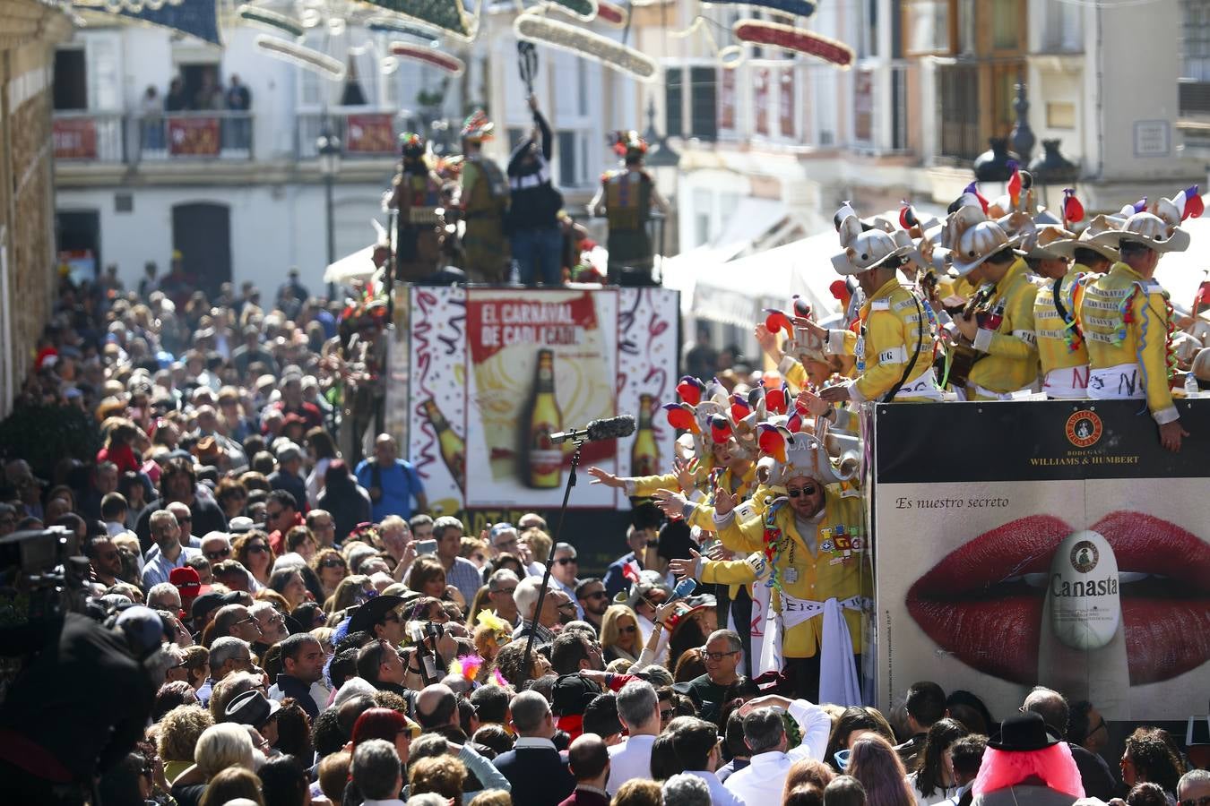 FOTOS: Los coros toman Cádiz en un segundo asalto