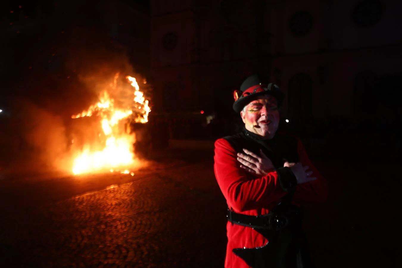 FOTOS: Pregón y quema del dios Momo del Carnaval de Cádiz 2019