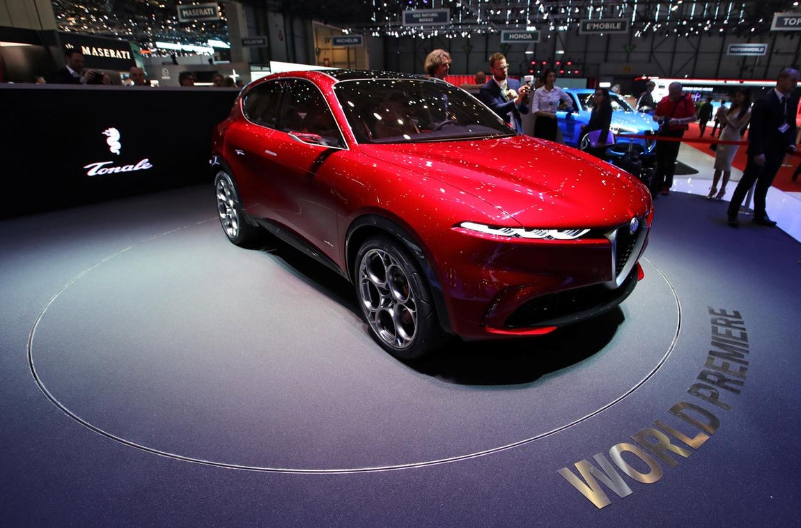 Alfa Romeo. La marca italiana ha querido mostrar en este evento su Tonale Concept Car, un prototipo híbrido enchufable con el que anticipa las líneas de su futuro SUV compacto. Su nombre proviene del Paso de Tonale, en los Alpes, cercano al Paso de Stelvio, un nombre empleado en su SUV grande