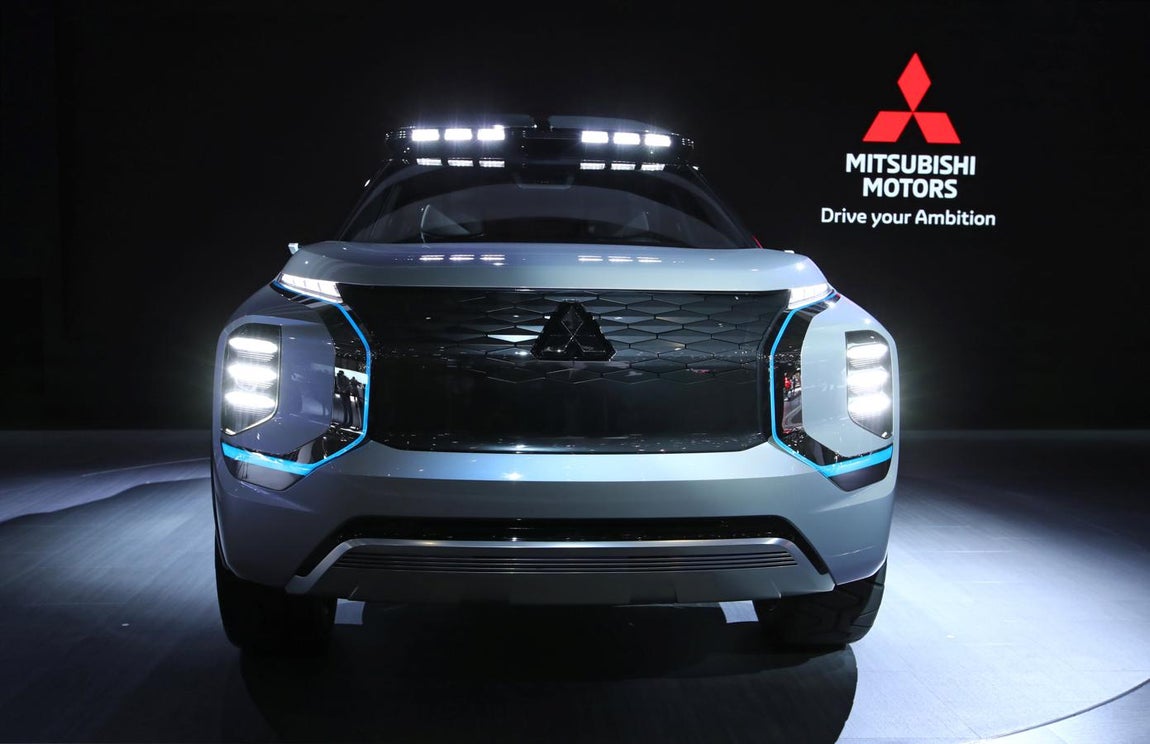 Mitsubishi. Continúa apostando por vehículos híbridos enchufables. Tras el éxito del Outlander PHEV ahora ha mostrado lo que podría ser su «hermano pequeño», el Engelberg Tourer. Puede circular 70 kilómetros en modo eléctrico y hasta 700 con gasolina.