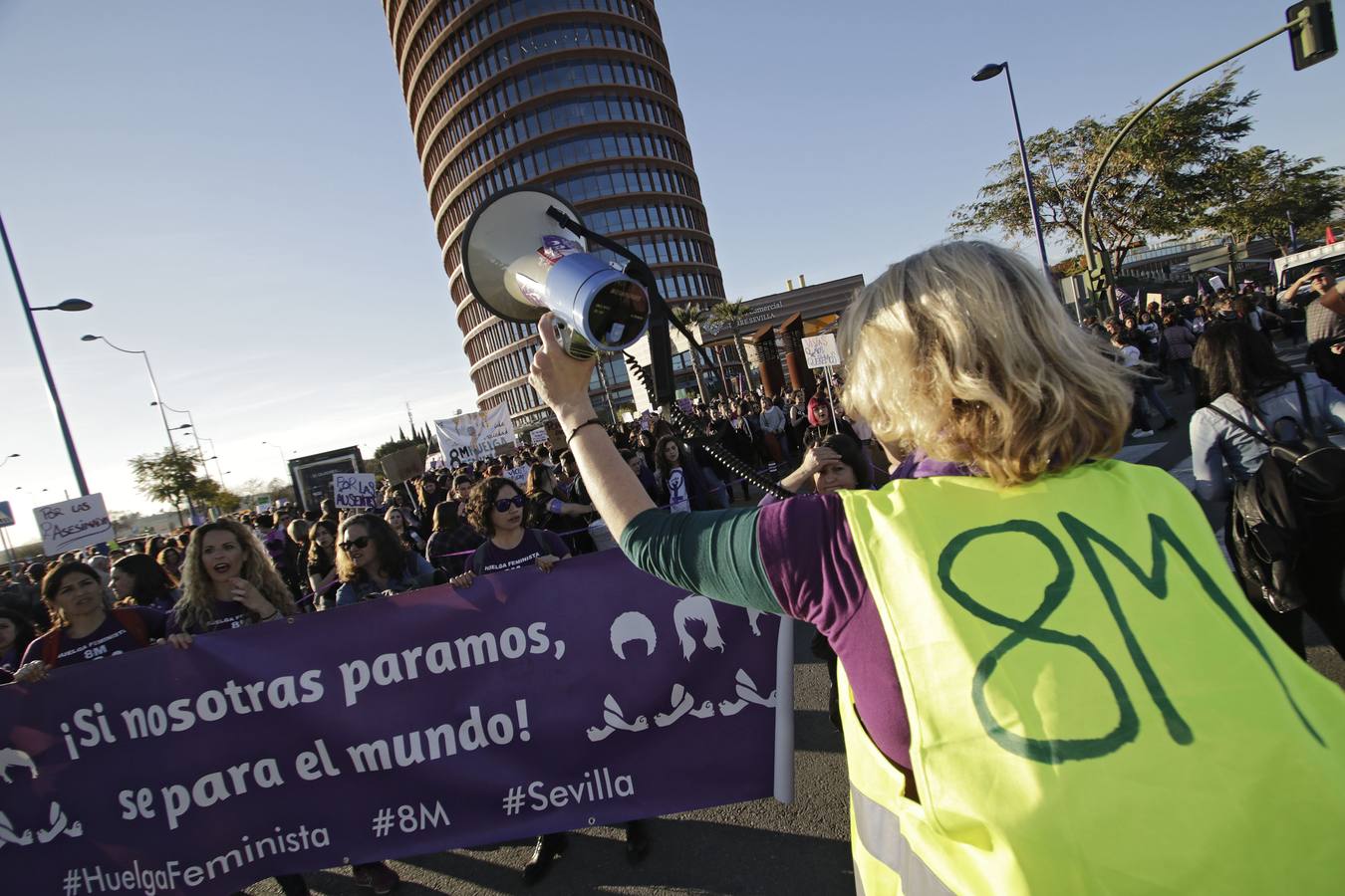 Fotogalería: Así fue la manifestación del 8M en Sevilla