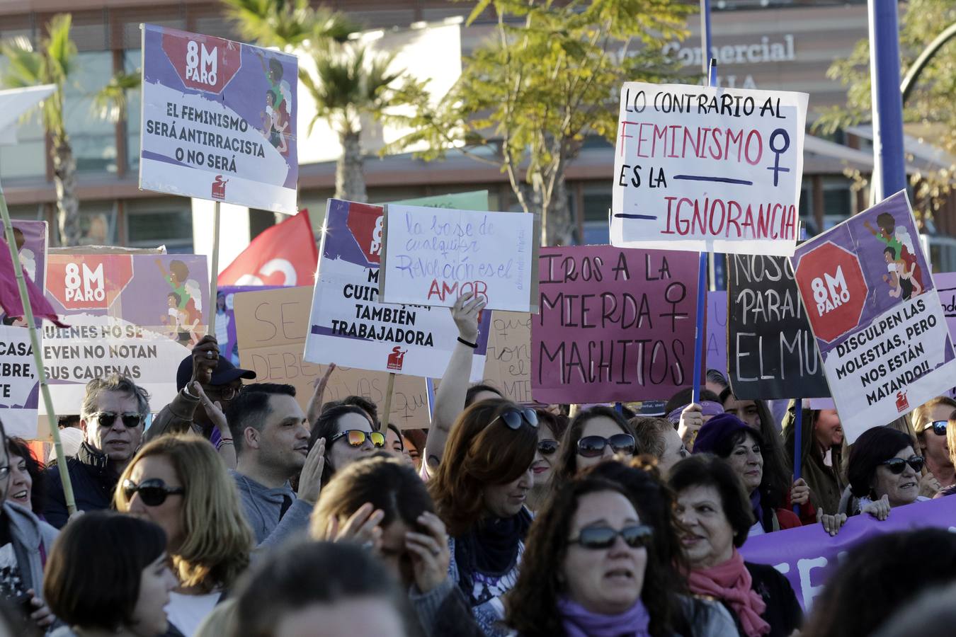 Fotogalería: Así fue la manifestación del 8M en Sevilla