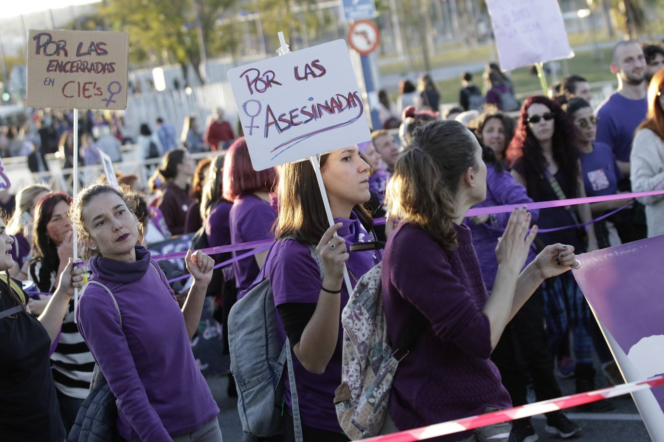 Fotogalería: Así fue la manifestación del 8M en Sevilla