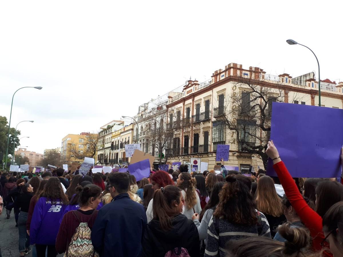 Fotogalería: Así ha sido la mañana del 8M en Sevilla