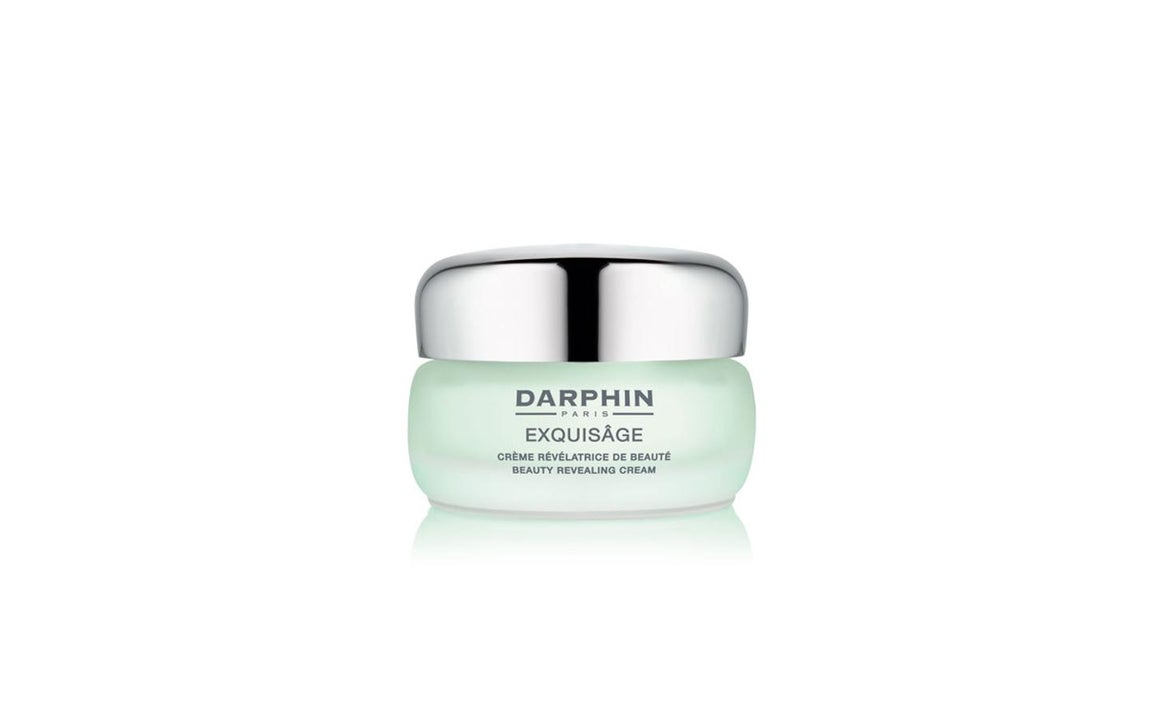 Una crema reveladora de belleza. Exquisâge Cream de DArphin ayuda a reforzar las defensas naturales de la piel y a fortalecer la barrera natural. La combinación de sus ingredientes crean una textura muy nutritiva y cómoda y de rápida absorción ideal tanto para hombres como para mujeres. (Precio: 79€).