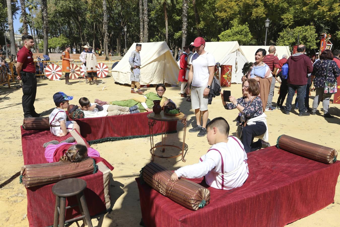 El Prado de San Sebastián en Sevilla se transforma en un campamento romano