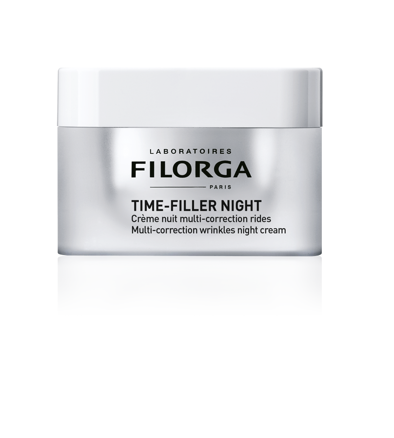 Cuidado de noche. La noche se ha convertido en el mejor momento para combatir las arrugas y el envejecimiento de la piel. Filorga aúna todo su conocimiento en su crema Time-Filler Night con una fórmula para atenuar visiblemente todos los tipos de arrugas, noche tras noche: de contracción, profundas, de superficie y las de deshidratación. Su innovador complejo alisador nocturno Express-Recover, que combina un potenciador de elastina con un detoxificante cutáneo, con acción inmediata consigue una piel más elástica y libre de toxinas, una tez fresca y luminosa al despertar. (Precio: 65,50€/ 50 ml)