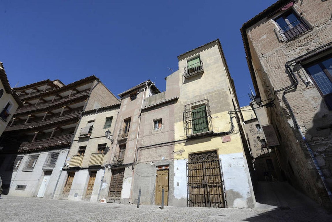 Inmuebles en la plaza del Seco. 