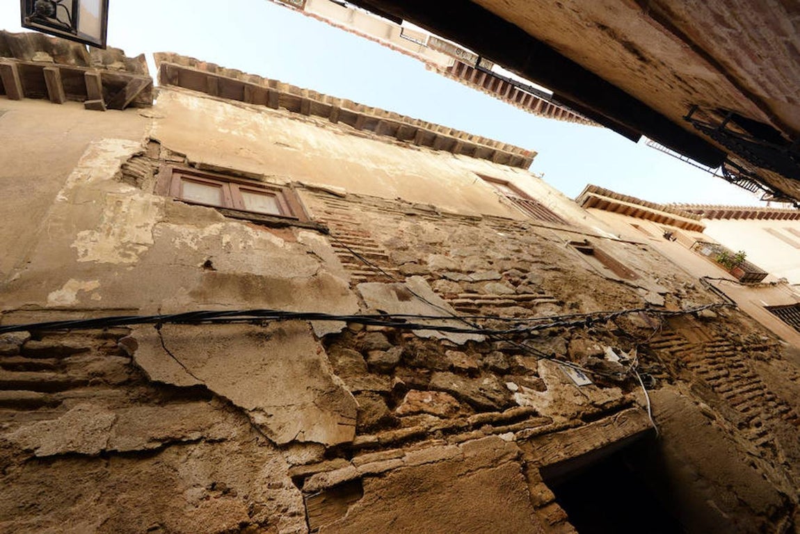 Fachada de una vivienda en la calle San Miguel. 