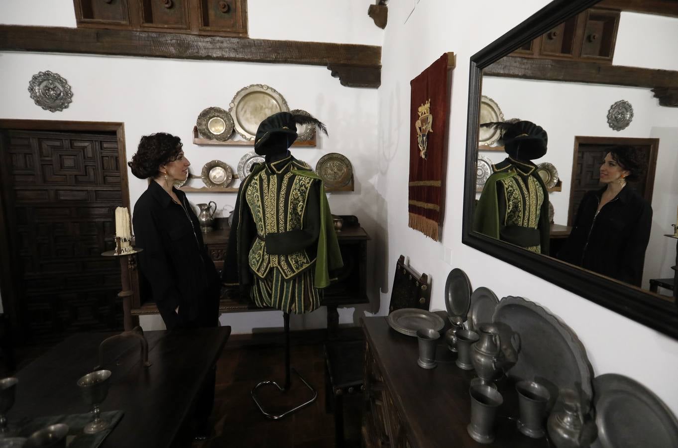 La exposición de trajes del Renacimiento en Córdoba, en imágenes