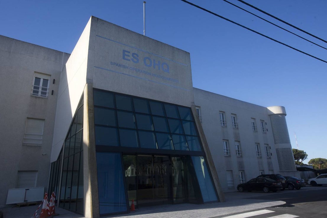 Entramos por primera vez en el Cuartel General de la operación ...