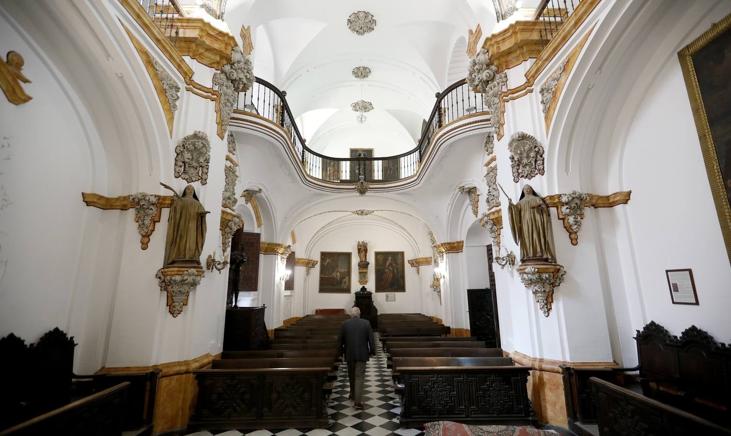 Los secretos de la capilla de la Asunción, en el Instituto Góngora de Córdoba, en imágenes