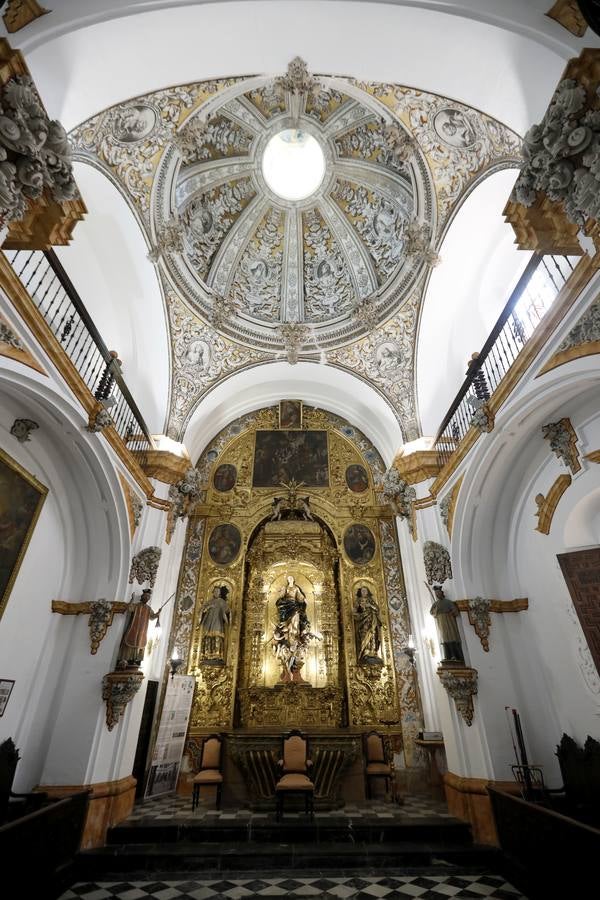 Los secretos de la capilla de la Asunción, en el Instituto Góngora de Córdoba, en imágenes