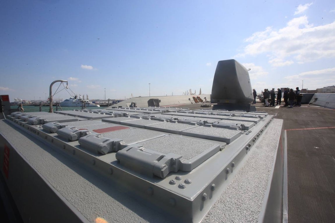 FOTOS: Homenaje de la Armada a la figura de Blas de Lezo en Cádiz