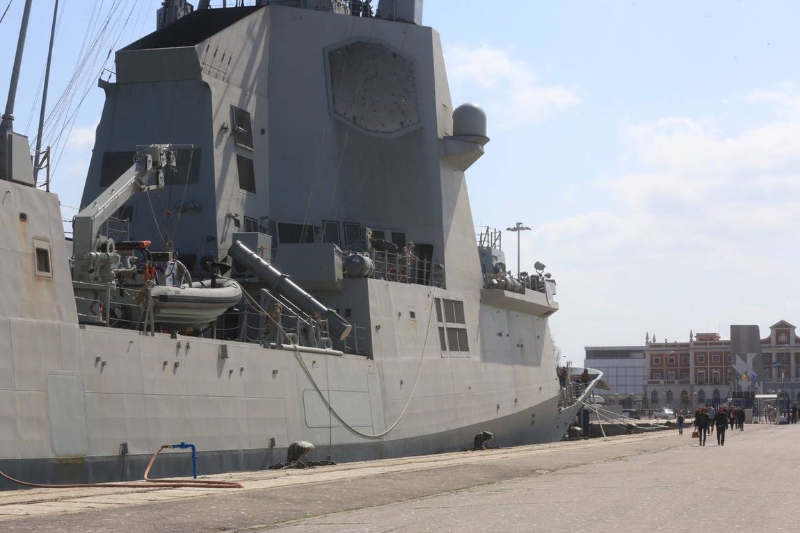 FOTOS: Homenaje de la Armada a la figura de Blas de Lezo en Cádiz