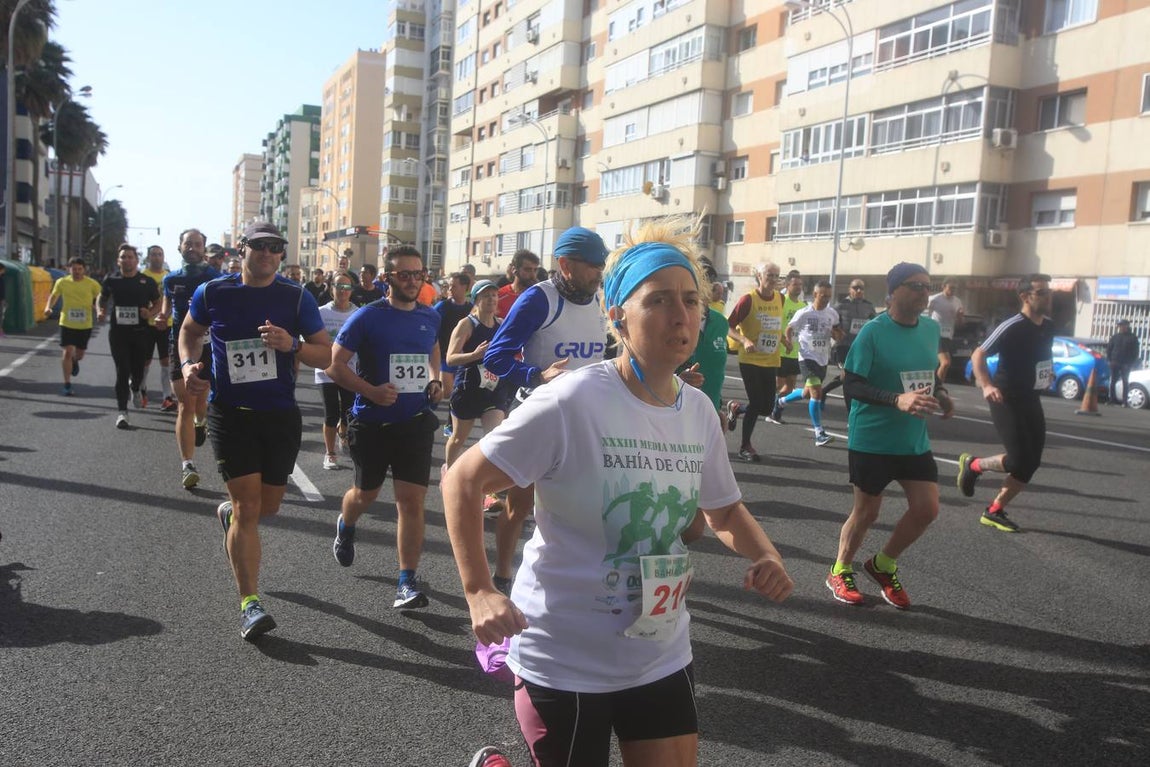 FOTOS: Búscate en la Media Maratón Bahía de Cádiz 2019