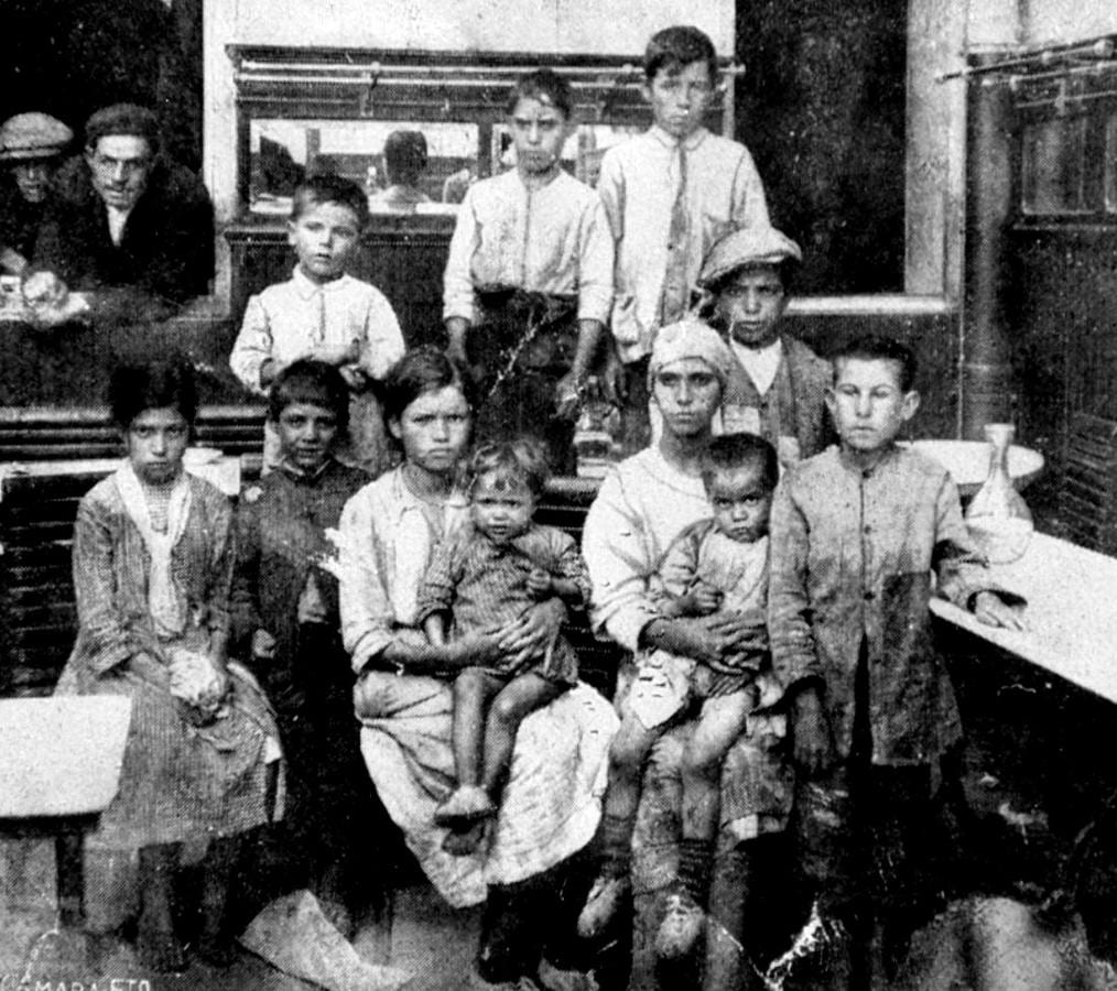 Unos tres mil niños hubieron de ser evacuados para escapar del hambre durante el conflicto laboral (Foto, Archivo Histórico Minero de la Fundación Rio Tinto). 