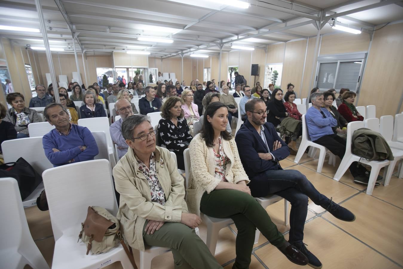 La primera jornada de la Feria del Libro de Córdoba, en imágenes