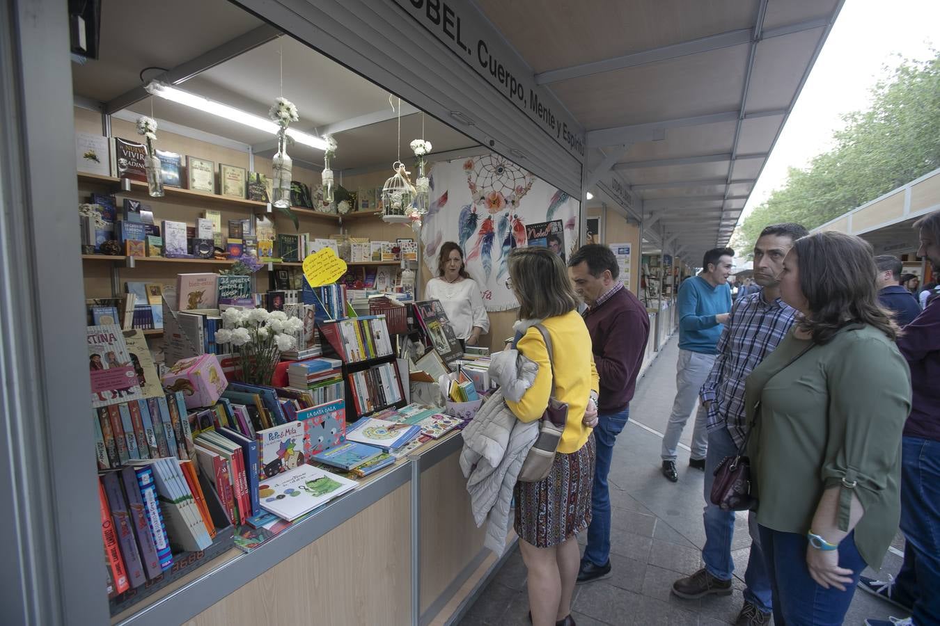 La primera jornada de la Feria del Libro de Córdoba, en imágenes