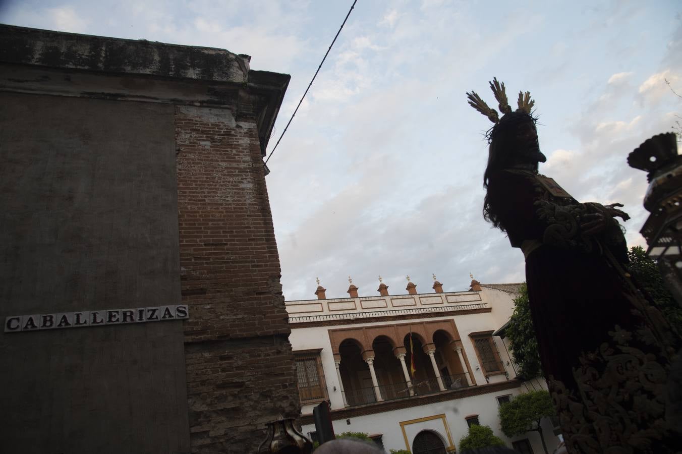 Galería del vía crucis del Cautivo de San Ildefonso