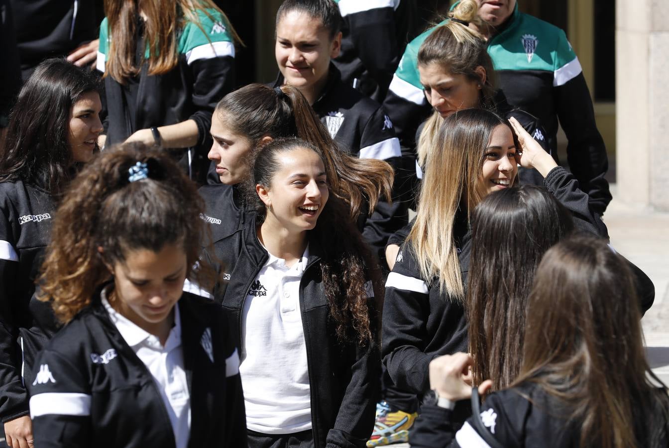 La recepción al Córdoba CF femenino, en imágenes