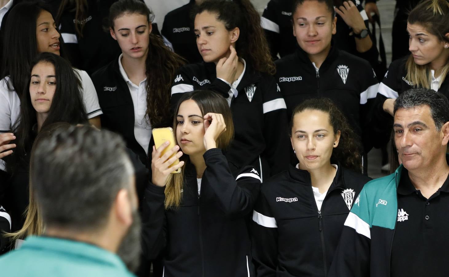 La recepción al Córdoba CF femenino, en imágenes