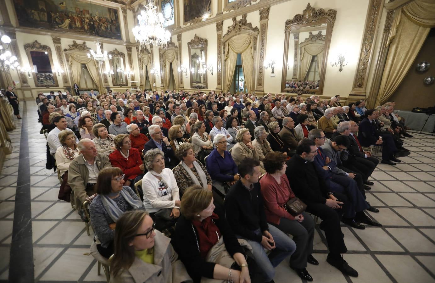 La conferencia de José Calvo Poyato en el foro «El Templo de Córdoba», en imágenes