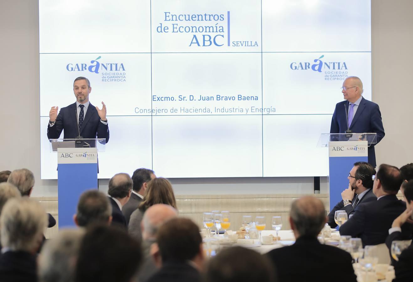 En imágenes, el consejero de Hacienda, en los Encuentros de Economía de ABC (II)