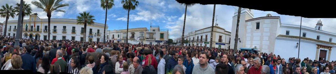Trebujena se echa a la calle por Lete