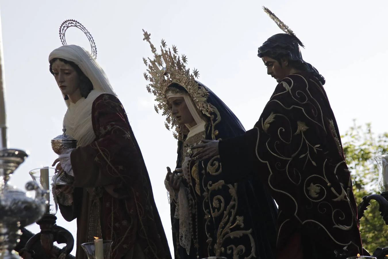 Sevilla: Las mejores imágenes de la salida de La Misión el Viernes de Dolores 2019