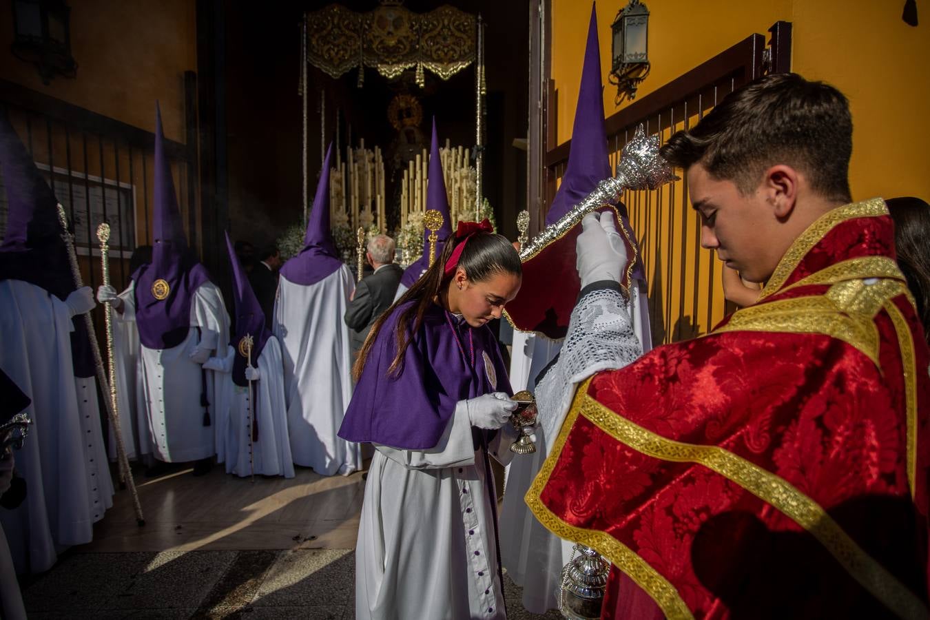 En imágenes: Pino Montano abre el Viernes de Dolores de Sevilla 2019