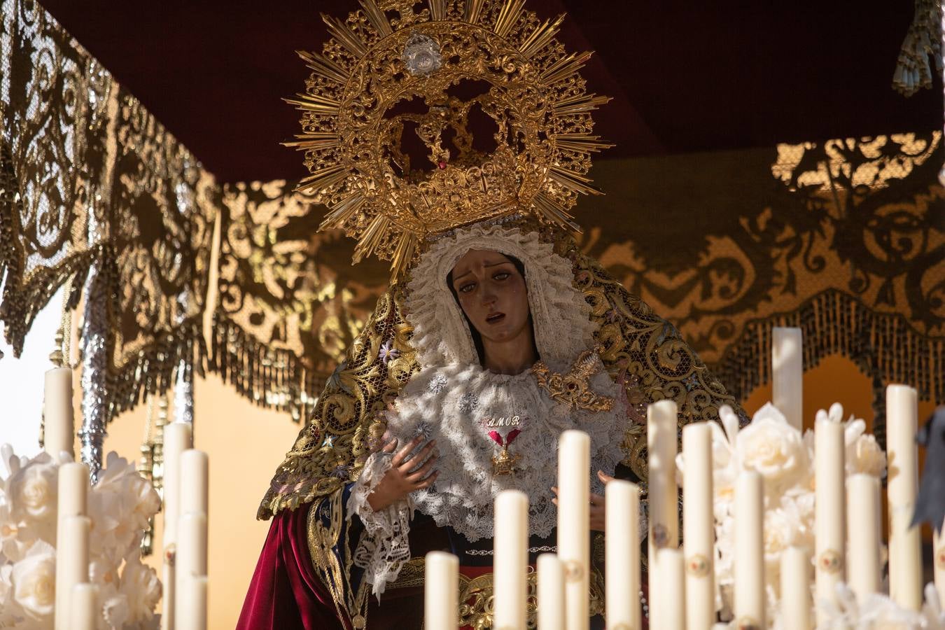 En imágenes: Pino Montano abre el Viernes de Dolores de Sevilla 2019