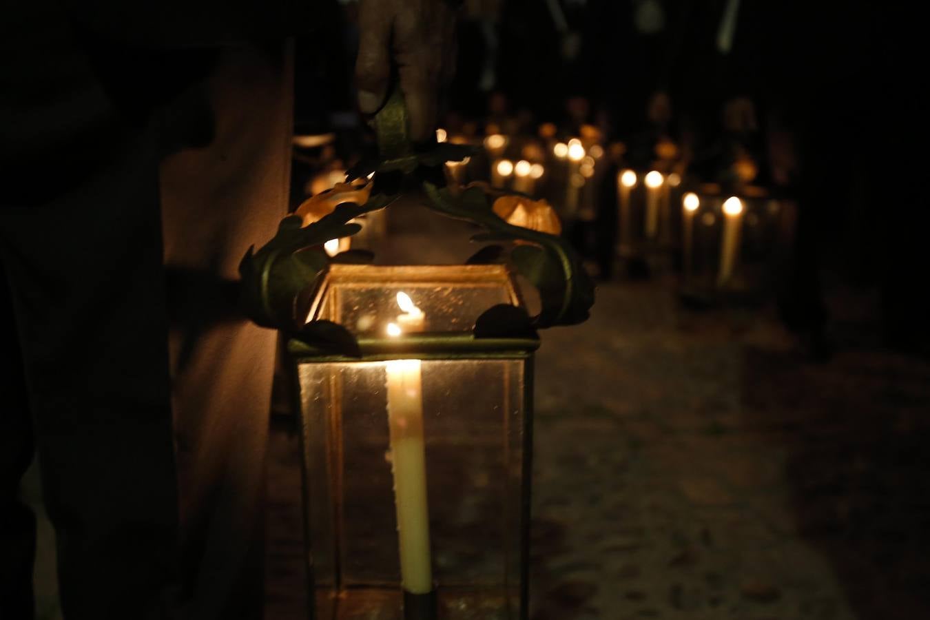 Los vía crucis del Viernes de Dolores, en imágenes