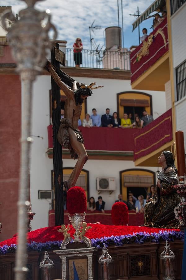 El barrio de San Julián se vuelca en la salida de La Hiniesta