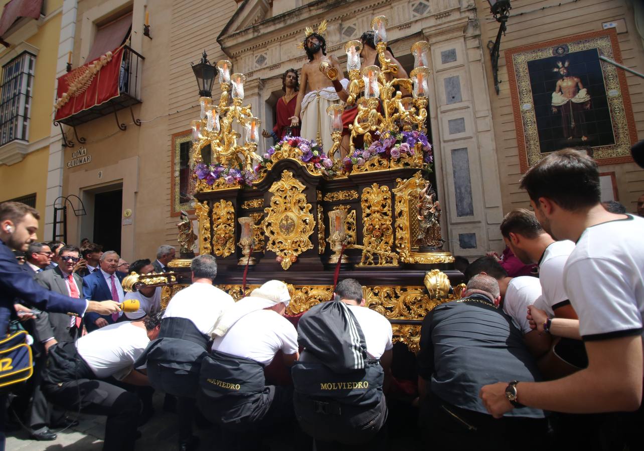 En imágenes, salida procesional de Jesús Despojado el Domingo de Ramos