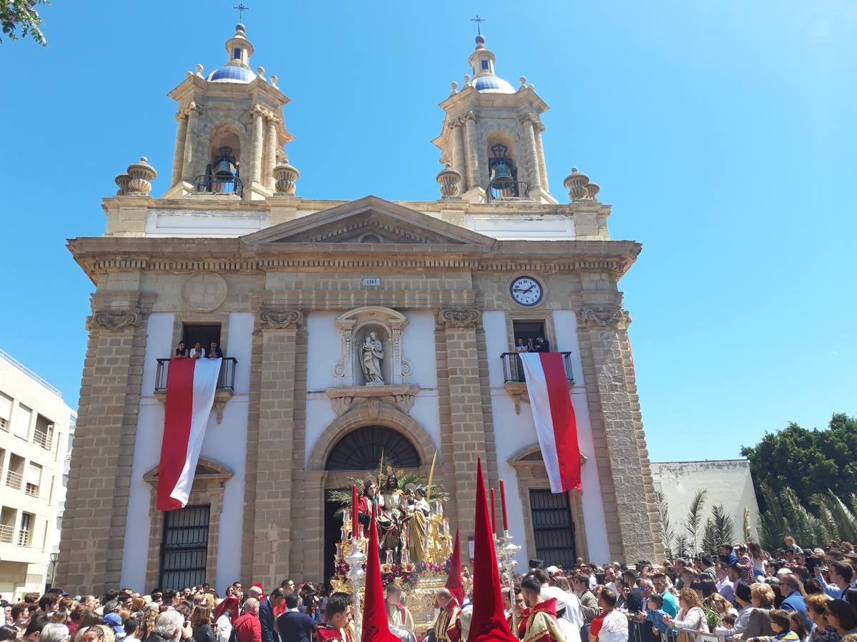 FOTOS: Borriquita en la Semana Santa de Cádiz 2019. Domingo de Ramos